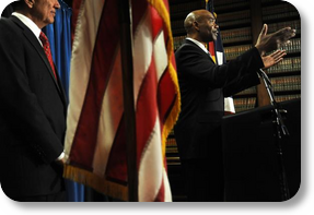 Robert White sworn in as new Denver Police chief PHOTO
